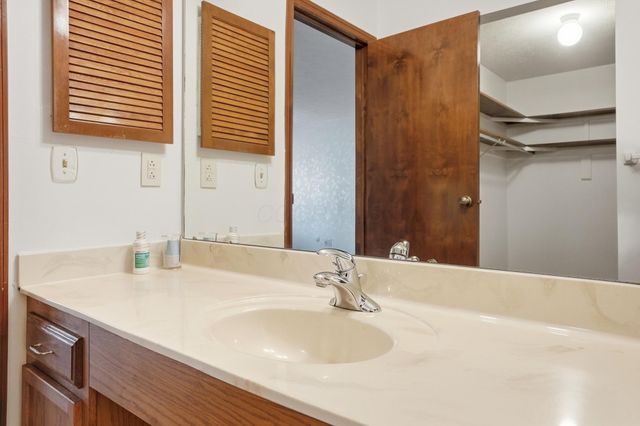 3155 Griggsview Court, Columbus, OH 43221