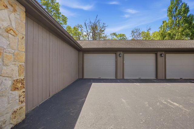 3155 Griggsview Court, Columbus, OH 43221