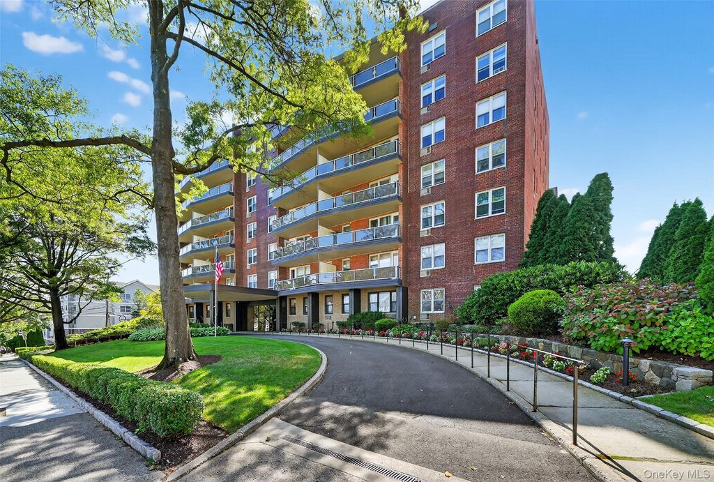 360 Westchester Avenue 302, Port Chester, NY 10573