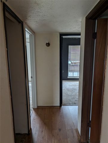 6925 Sandstone Court, Fort Worth, TX 76120