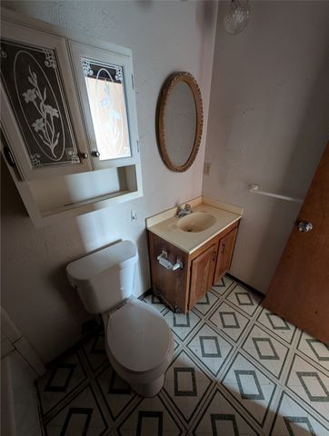 6925 Sandstone Court, Fort Worth, TX 76120