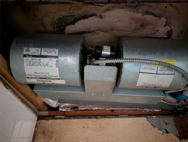 6925 Sandstone Court, Fort Worth, TX 76120