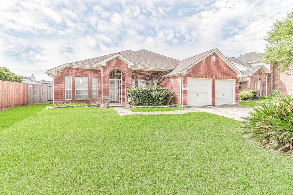 13735 Branford Greens Drive, Houston, TX 77083