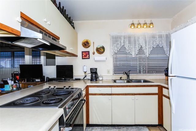 95-683 Kelewaa Street, Mililani, HI 96789