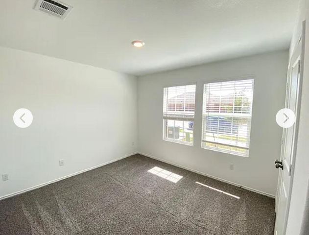 212 Montego ST, Hutto, TX 78634