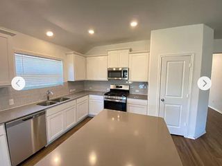 212 Montego ST, Hutto, TX 78634