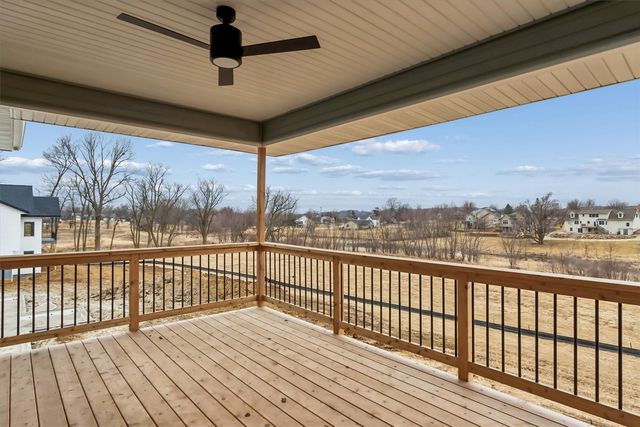 3215 Sunflower Street, Ely, IA 52227