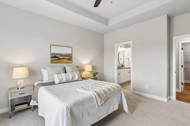 3215 Sunflower Street, Ely, IA 52227