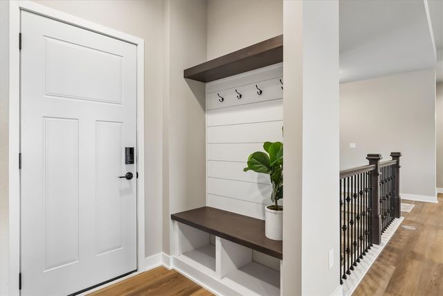 3215 Sunflower Street, Ely, IA 52227