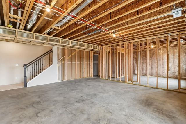 3215 Sunflower Street, Ely, IA 52227