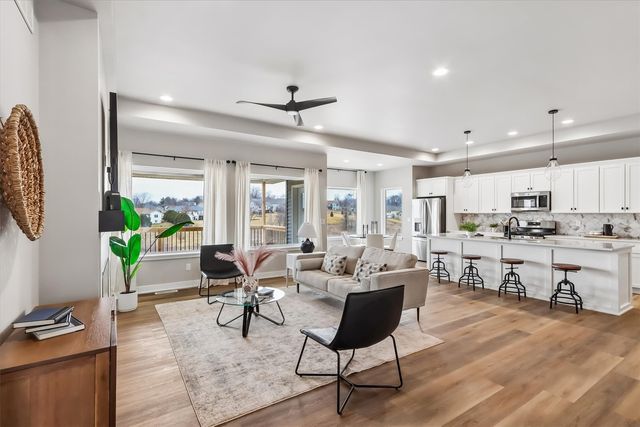 3215 Sunflower Street, Ely, IA 52227