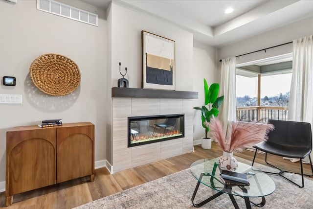 3215 Sunflower Street, Ely, IA 52227