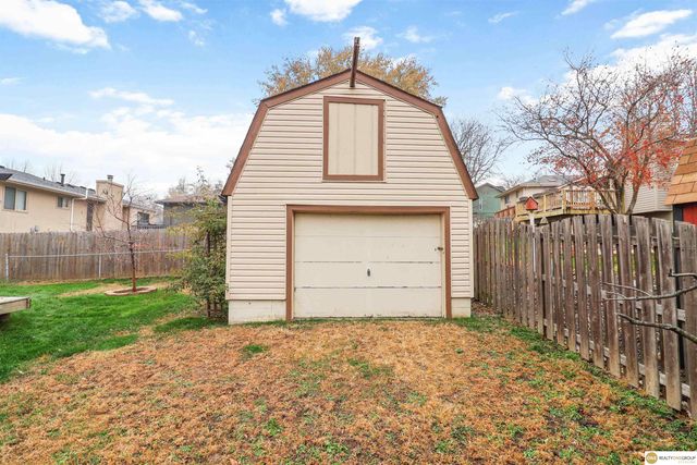 2404 Circletown Place, Bellevue, NE 68123