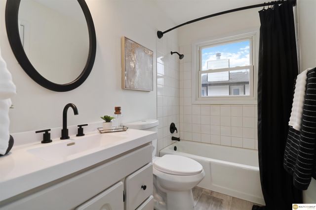 2404 Circletown Place, Bellevue, NE 68123