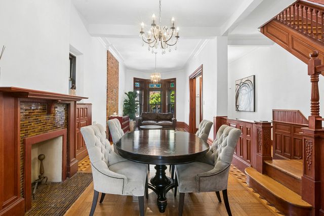 954 PARK Place, New York City, NY 11213