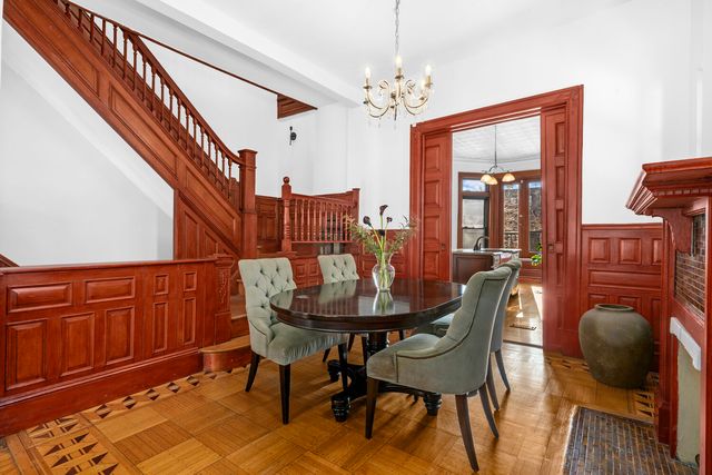 954 PARK Place, New York City, NY 11213