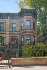 954 PARK Place, New York City, NY 11213
