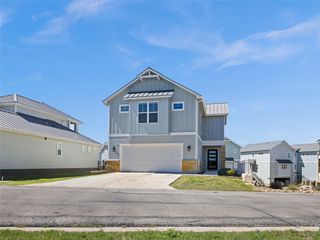 200 Archview LN, Kingsland, TX 78639