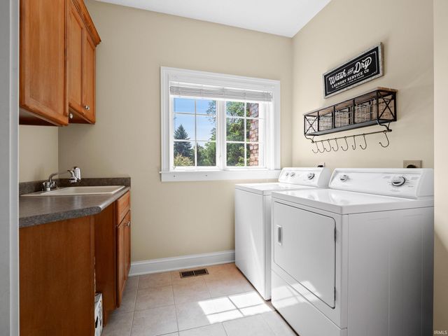 12408 Hawkins Way, Fort Wayne, IN 46814