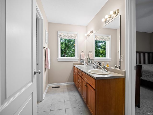 12408 Hawkins Way, Fort Wayne, IN 46814