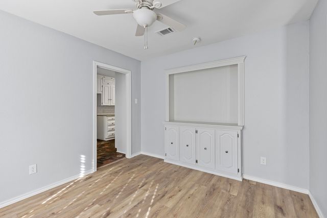 2401 Farr Street, Caddo Mills, TX 75135