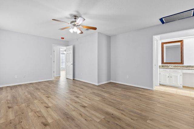 2401 Farr Street, Caddo Mills, TX 75135