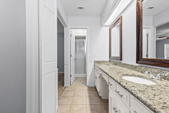 2401 Farr Street, Caddo Mills, TX 75135