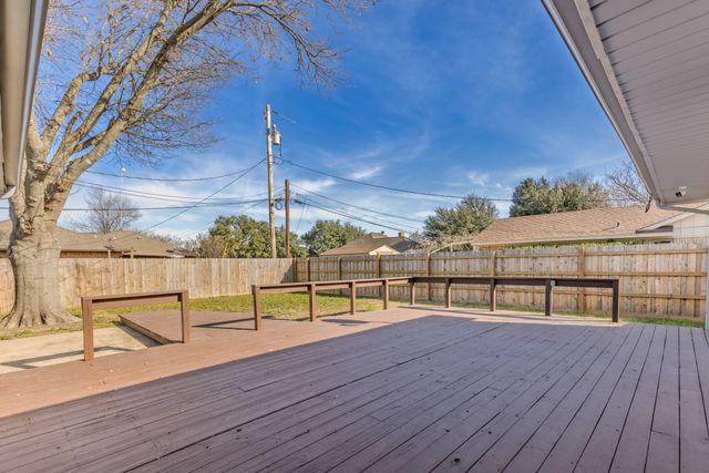 2401 Farr Street, Caddo Mills, TX 75135