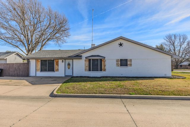 2401 Farr Street, Caddo Mills, TX 75135