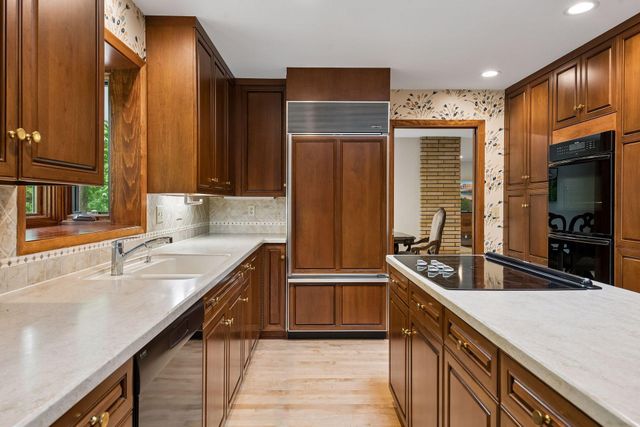 5932 Walnut Drive, Edina, MN 55436