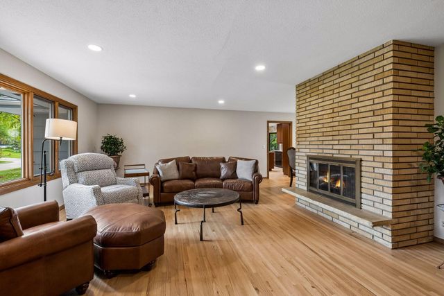 5932 Walnut Drive, Edina, MN 55436