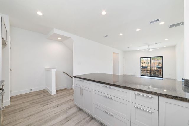 11924 N Hoa Sen Circle, Houston, TX 77072