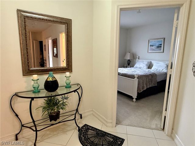 7823 Regal Heron CIR 9, Naples, FL 34104