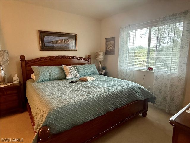 7823 Regal Heron CIR 9, Naples, FL 34104