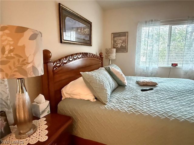 7823 Regal Heron CIR 9, Naples, FL 34104