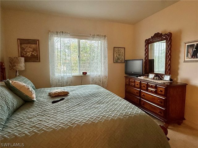 7823 Regal Heron CIR 9, Naples, FL 34104