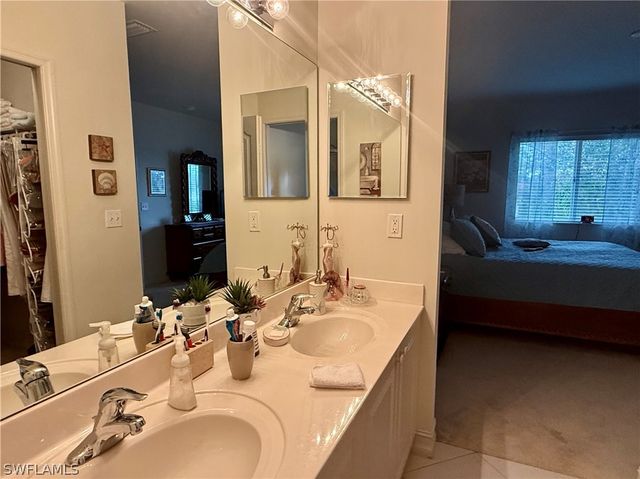 7823 Regal Heron CIR 9, Naples, FL 34104