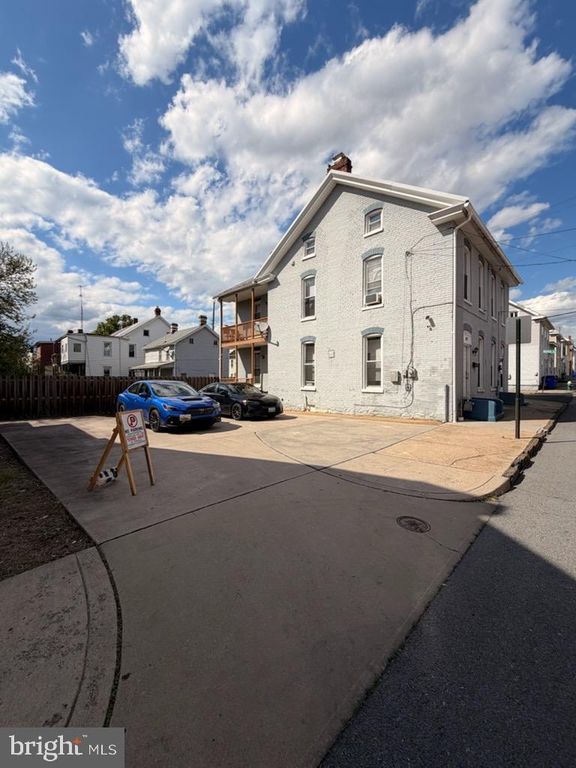 247 N MULBERRY ST, Hagerstown, MD 21740