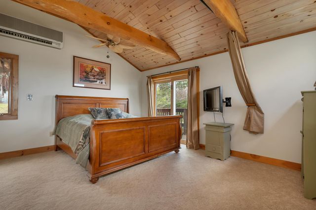 59 Effingham Road, Ossipee, NH 03864