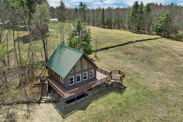 59 Effingham Road, Ossipee, NH 03864