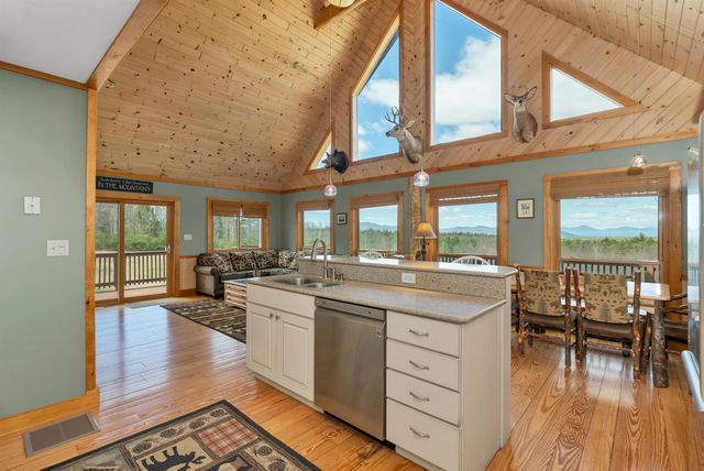 59 Effingham Road, Ossipee, NH 03864