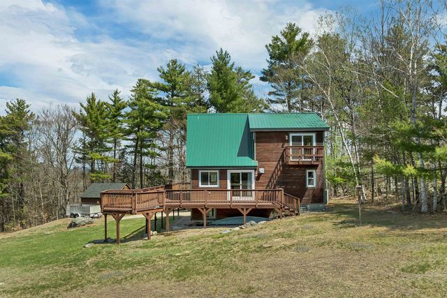 59 Effingham Road, Ossipee, NH 03864
