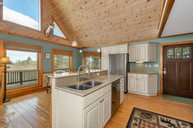 59 Effingham Road, Ossipee, NH 03864