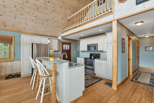 59 Effingham Road, Ossipee, NH 03864