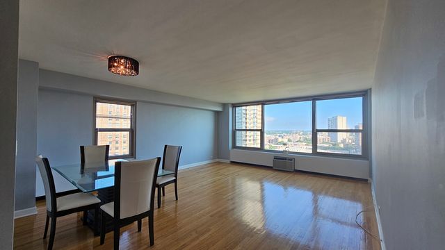 3600 N LAKE SHORE Drive 1624, Chicago, IL 60613