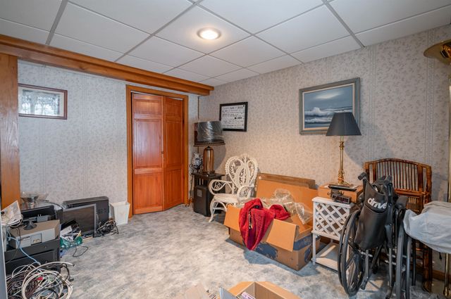 226 Amesbury Road, Kensington, NH 03833