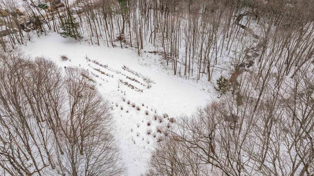 226 Amesbury Road, Kensington, NH 03833