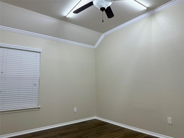 1704 Tranquility LN, Pflugerville, TX 78660