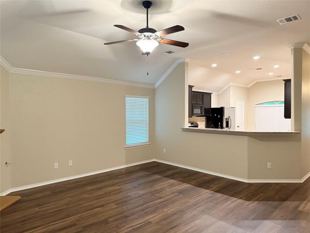 1704 Tranquility LN, Pflugerville, TX 78660