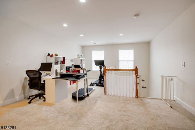 24 Davenport Pl, Morris Twp., NJ 07960